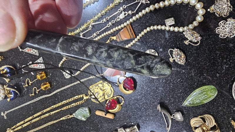 $1 RESERVE!!! HUGE ANTIQUE VINTAGE ESTATE JEWELLERY Carousel 19