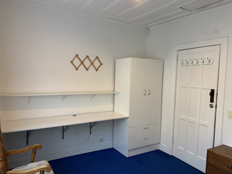 Epsom, 6+ bedrooms64470654970755110