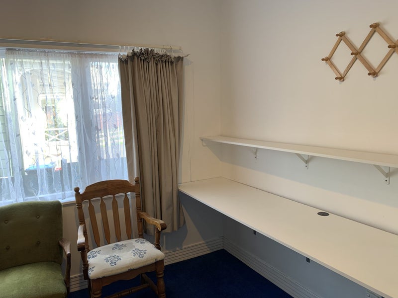 Epsom, 6+ bedrooms64470654970755111