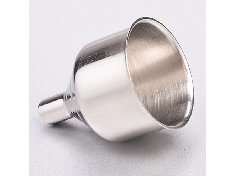 Stainless Steel Funnel Kitchen Gadgets Accessories Fluid Filling Wine Pot Carousel 1
