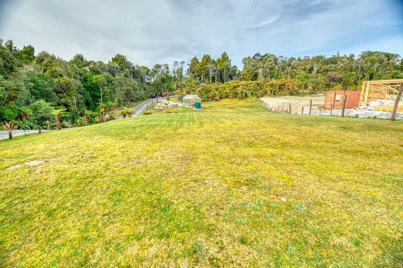 Image 1 of 21