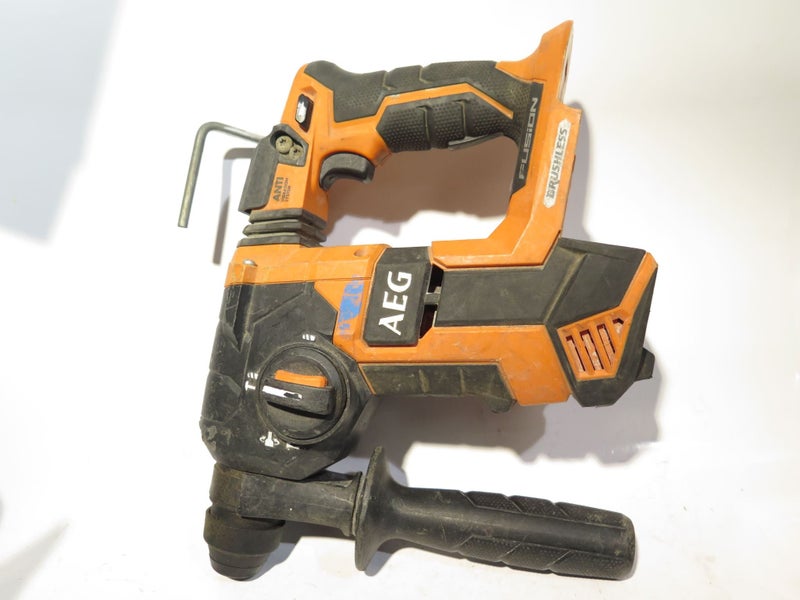 AEG BBH18BL 18V Brushless Rotary Hammer Drill Carousel 2