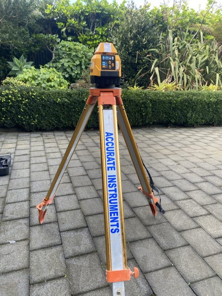 Pro shot/Alpha Laser Level + Tripod Carousel 1