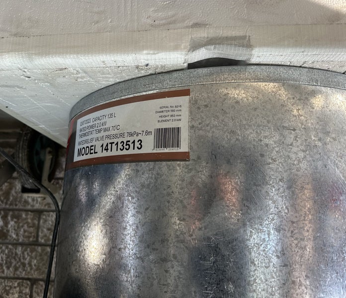 Rheem 135L Low Pressure Electric Hot Water Cylinder Carousel 1
