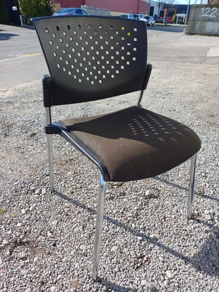 Black Dawell Office Chair (2) Carousel 2