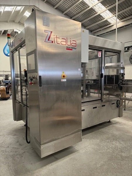 16,000 Bottle per hour complete water bottling line63621201567873112