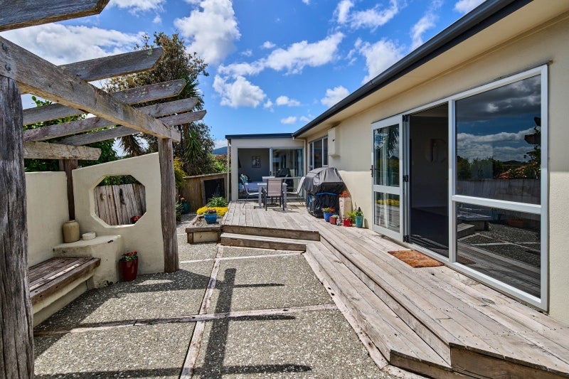 Image 1 of 20
