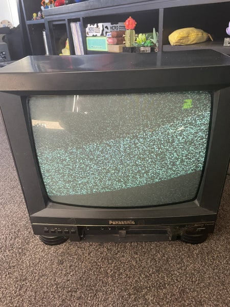 Retro Small Panasonic CRT TV Carousel 1
