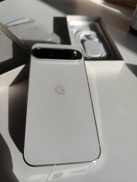 Google Pixel 9 Pro XL 5G -- $1 No Reserve Auction -- As New63615579281155113