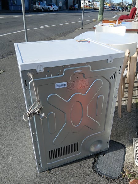 1579 LIVING N CO 7.5KG DRYER Carousel 7