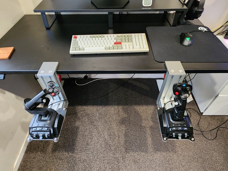 Flight Sim Desk Mounts Carousel 1