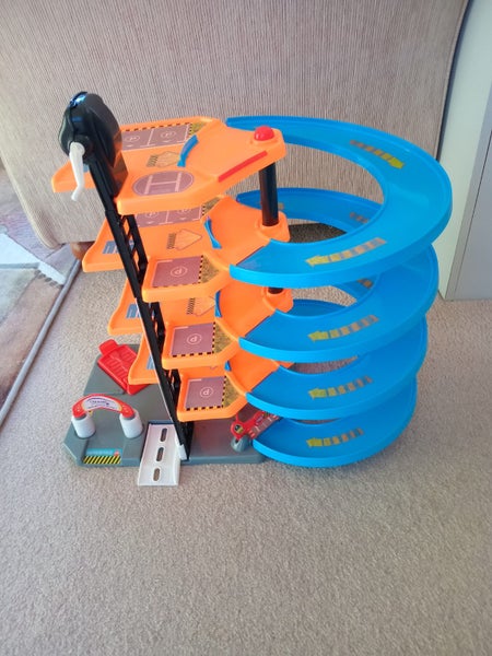 carpark garage Carousel 2