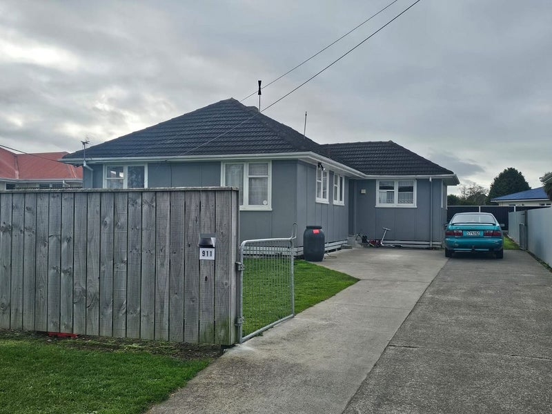 Image 1 of 6