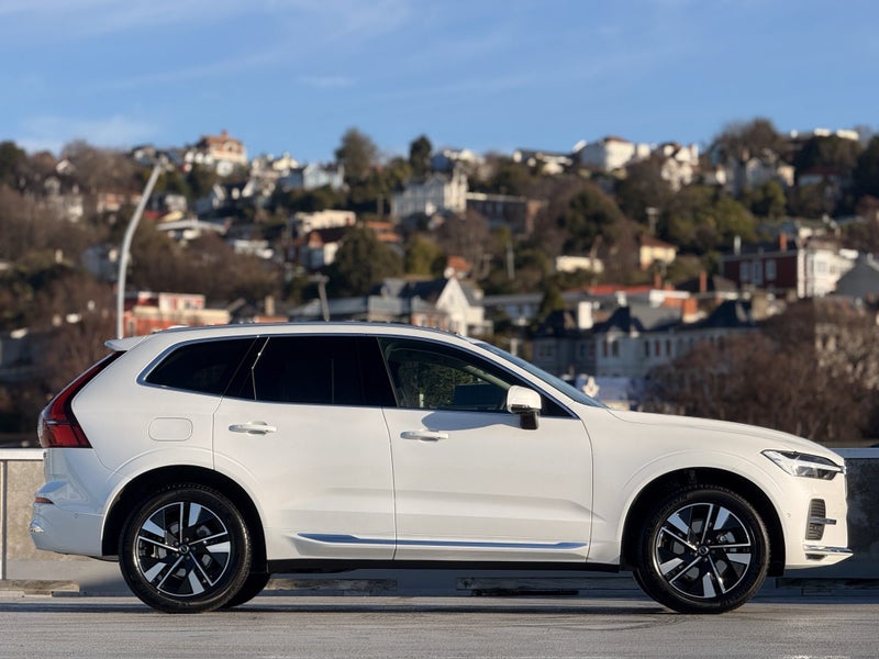 2025 Volvo XC60 B5 Plus 2.0Pmht/Awd63613191121409113