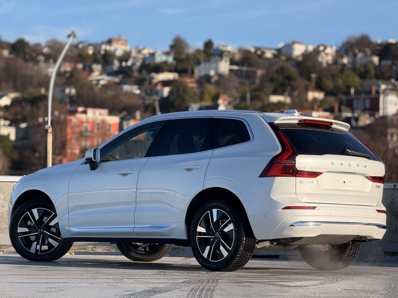 2025 Volvo XC60 B5 Plus 2.0Pmht/Awd63613191121409114