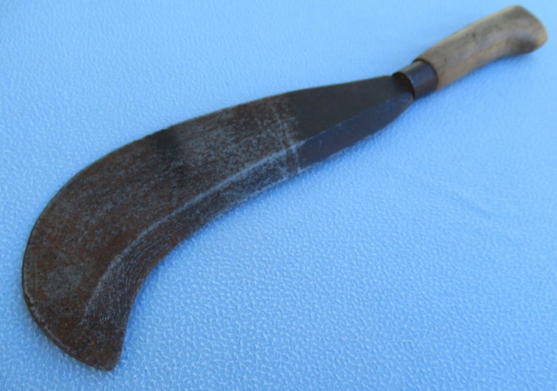 Old Military N.Z. Defence Department billhook Carousel 1