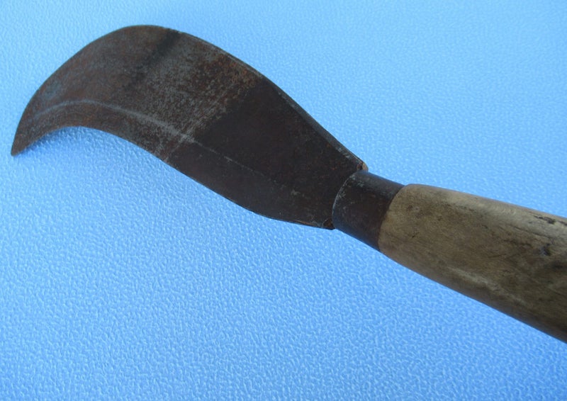 Old Military N.Z. Defence Department billhook Carousel 13