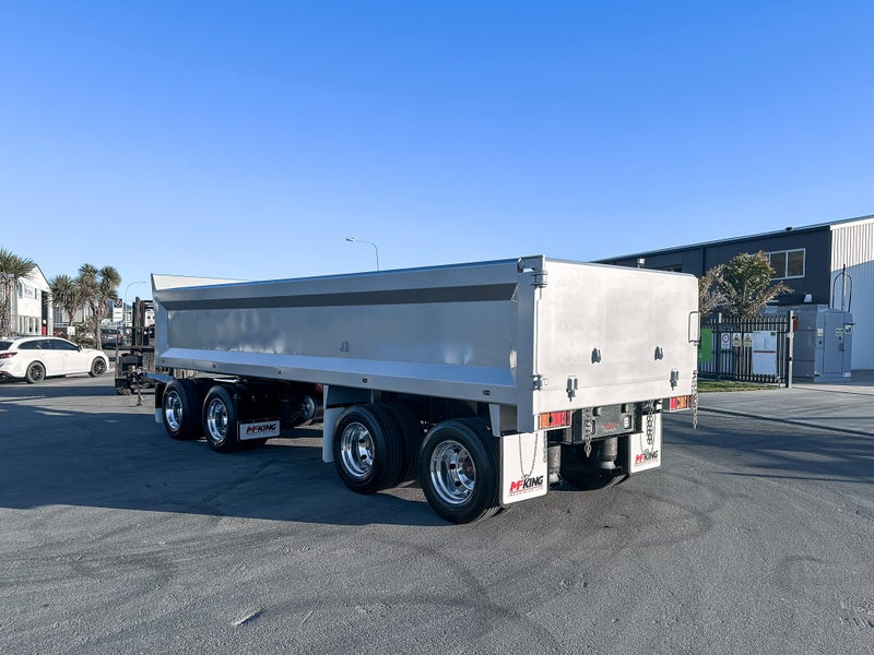 MF King 4 Axle Tip Trailer63613191143043114