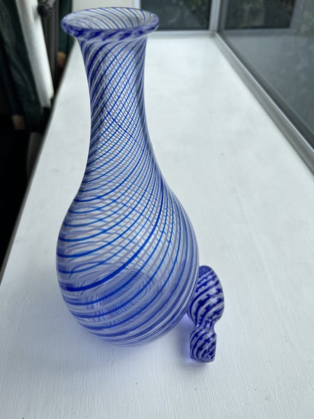 Tall glass decanter63615585837571111