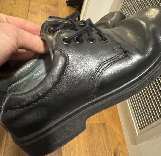 Black Clarkes kids shoes size 4 Carousel 2