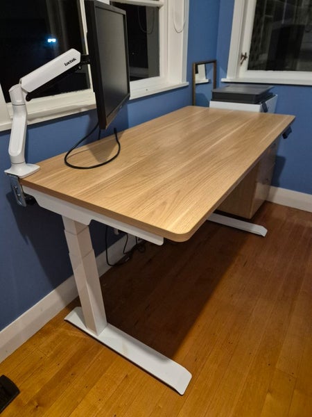 Standing desk motorized Carousel 1
