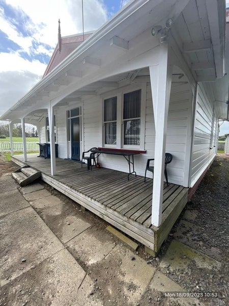 Image 1 of 9