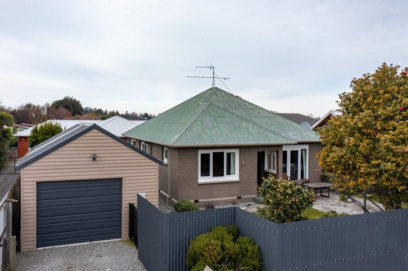 Image 1 of 31