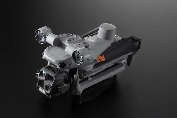 DJI AL1 SpotLight Carousel 2