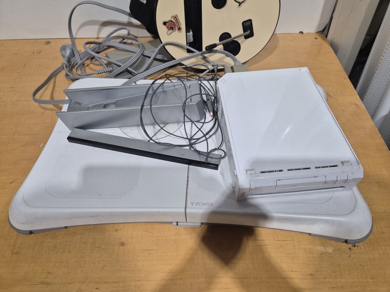 Nintendo Wii console with Power Supply, Balance Board, Guitar, Bar and Cables Carousel 2