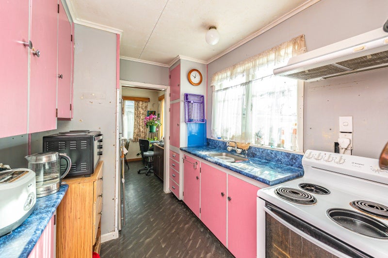 Image 2 of 23