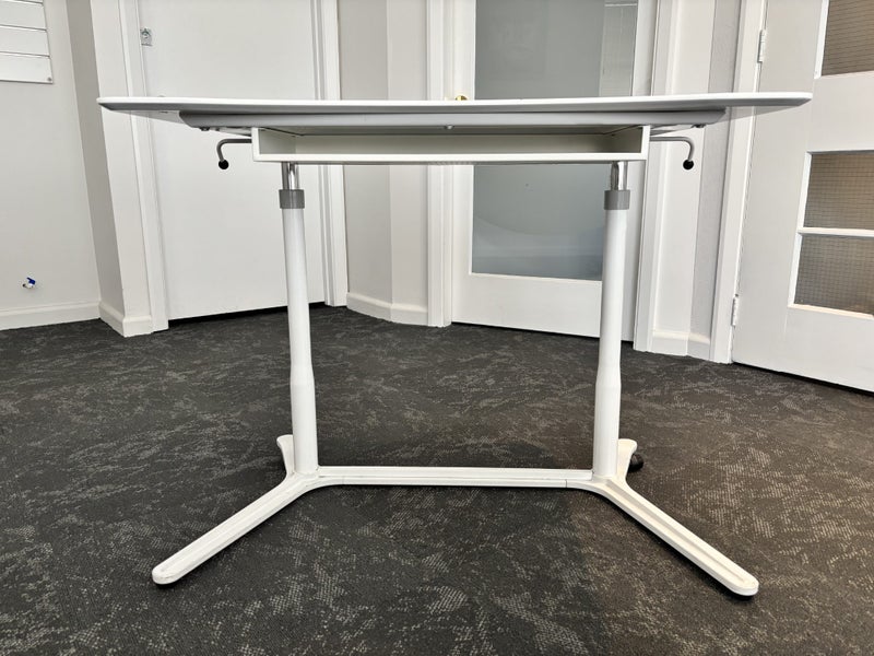 Adjustable Height Computer Desk – White with Rear Wheels – Good Condition Carousel 2