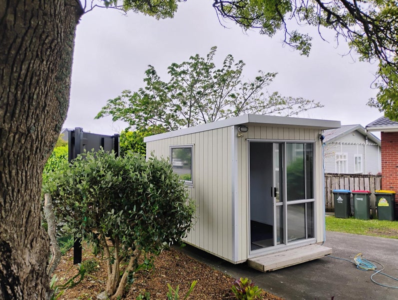Portable Cabins for Sale – Ex-Rental Units in Good Condition Carousel 1