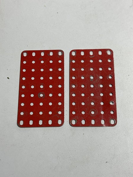 Meccano PN 53a 4.5” Flat Plates x 2 - Red Carousel 1
