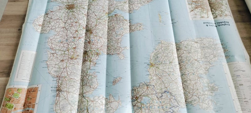 England Fold up Map Carousel 1