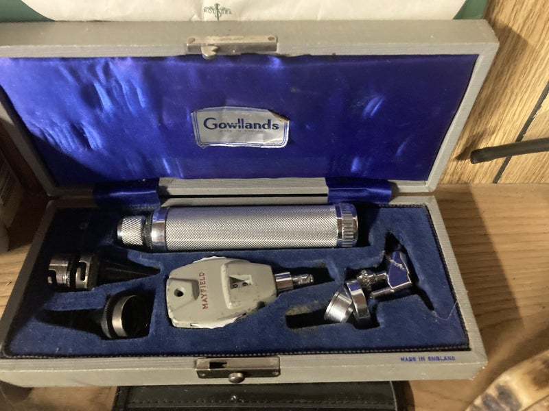 Vintage medical set Carousel 1