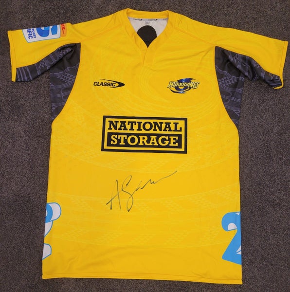 Signed Hurricanes Jersey (Ardie Savea) and bonus team hoodie63616669785987110