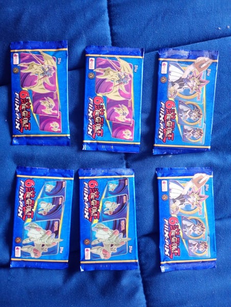 Assortment booster packs Carousel 1