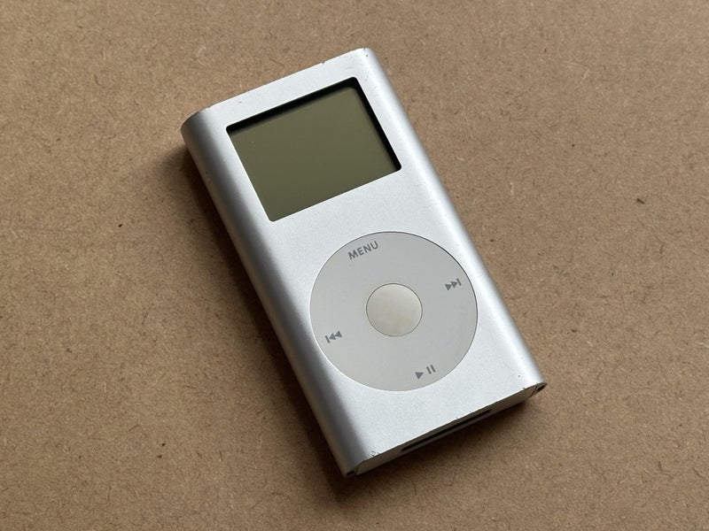 Silver iPod mini - 4GB Carousel 2