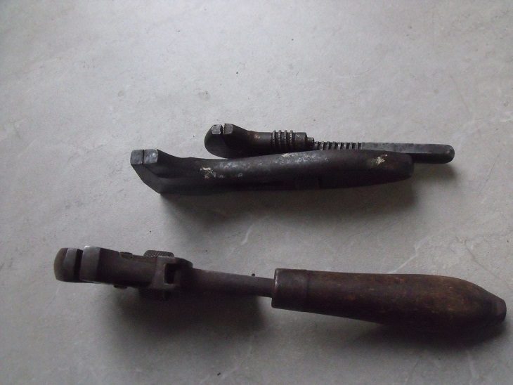 Vintage Monkey Wrench, Adjustable Wrench or Screw Wrench x 3 Carousel 4