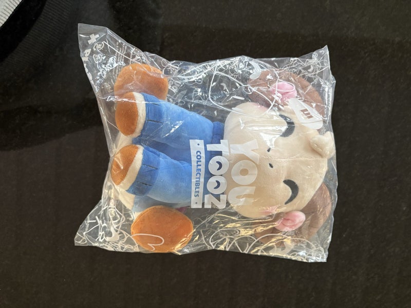 Youtooz - Jschlatt Ram 9-inch Plush Carousel 2