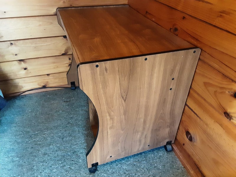 Desk FREE! Carousel 2