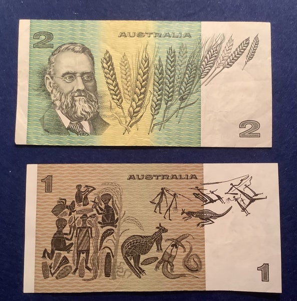 Australia 1980s One & Two Dollar notes - very tidy Carousel 2