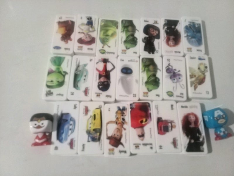 Collector Dominos and 2 blockheads Carousel 2