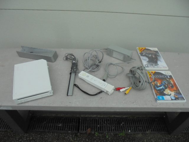 +-+- NINTENDO Wii PACKAGE-+-+ Carousel 1