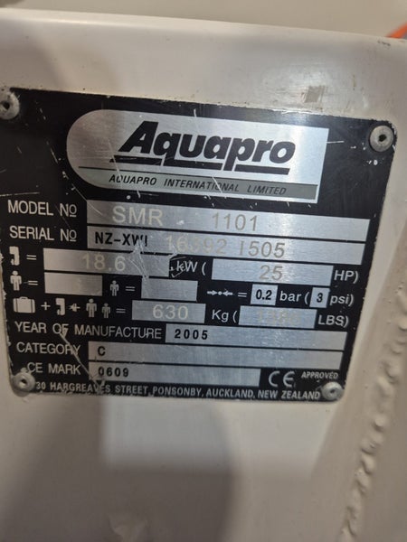 2005 Aqua Pro 3.2 m Inflatable63616846674691111