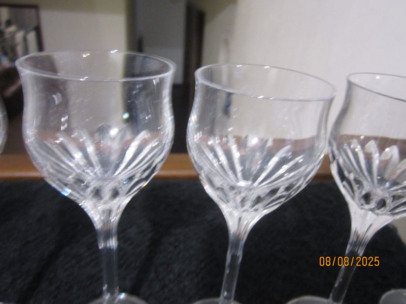 Crystalex "Simone" wine Glasses x Six Carousel 2