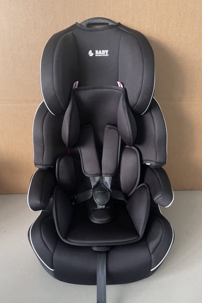 Baby Brightness TravelGuard booster car seat black Carousel 2