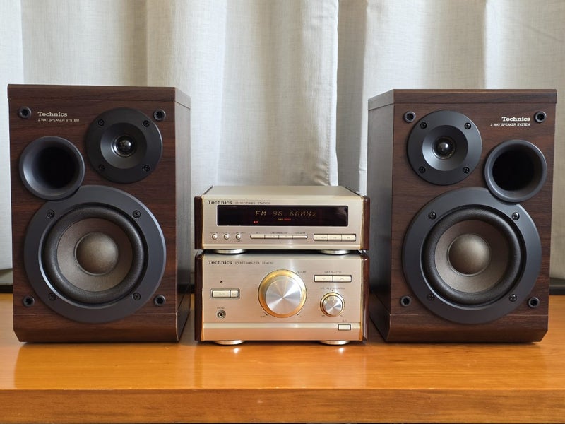 Technics mini system with Bluetooth Carousel 1