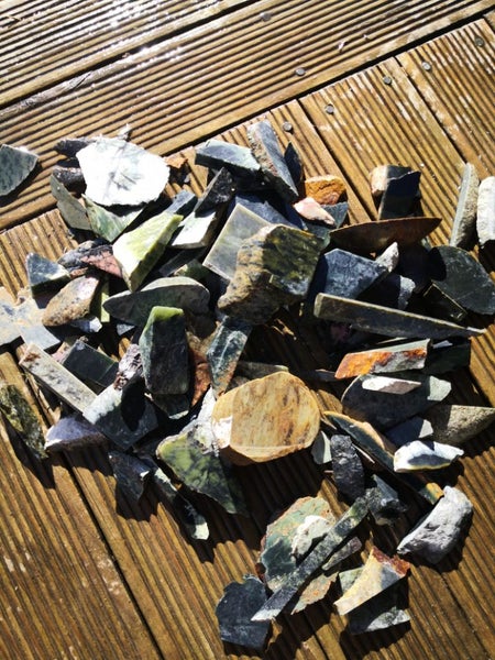 Pounamu greenstone bits and bobs offcuts and more 2.3 kgs $1 reserve Carousel 1