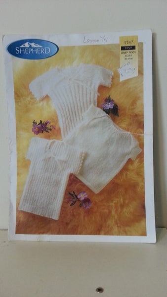 PLAIN OR RIBBED VESTS KNITTING PATTERN Carousel 1